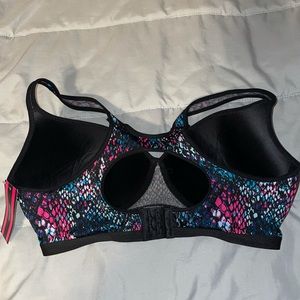 NWT Joe Boxer Sports Bra Size 42D